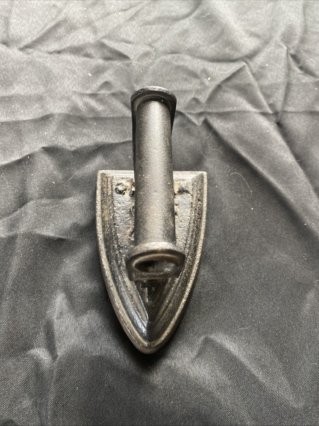 Antique Cast Iron Flat Clothes Iron by Lyng No 4 Nice Example Doorstop - (1187)