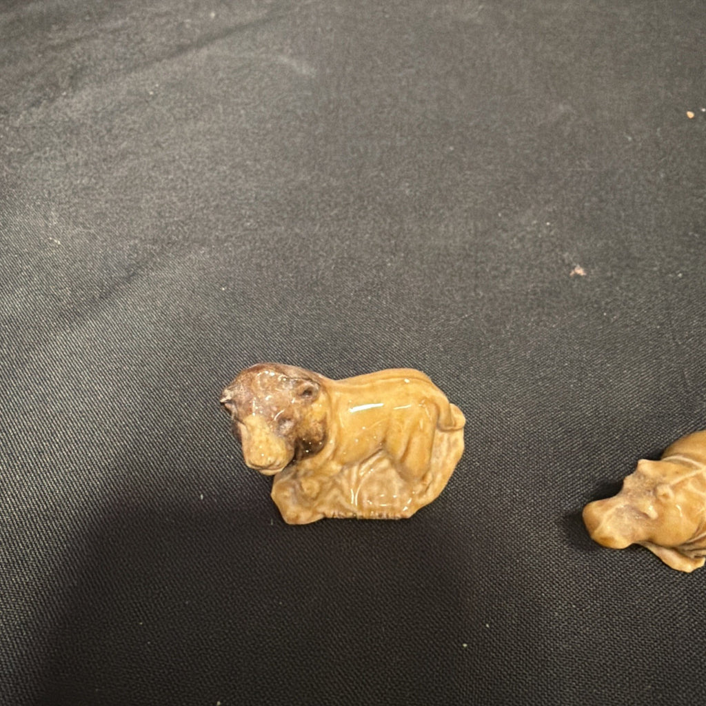 Wade Whimsies Miniature Figures x 3 Hippo, Lion, Giraffe - (1881)