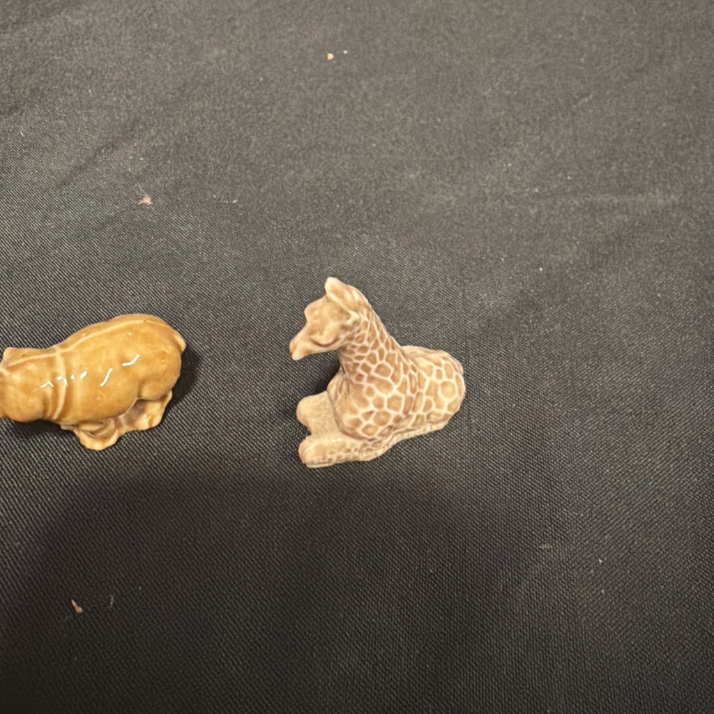Wade Whimsies Miniature Figures x 3 Hippo, Lion, Giraffe - (1881)