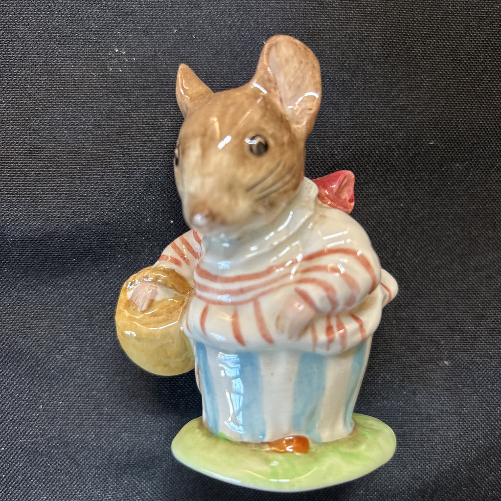 Beswick Beatrix Potter MRS TITTLEMOUSE ceramic 1948 figure F.Warne & co - 5621