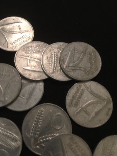 Italy Italian 10 Lire Coins x 28 - Aluminium - (2813)