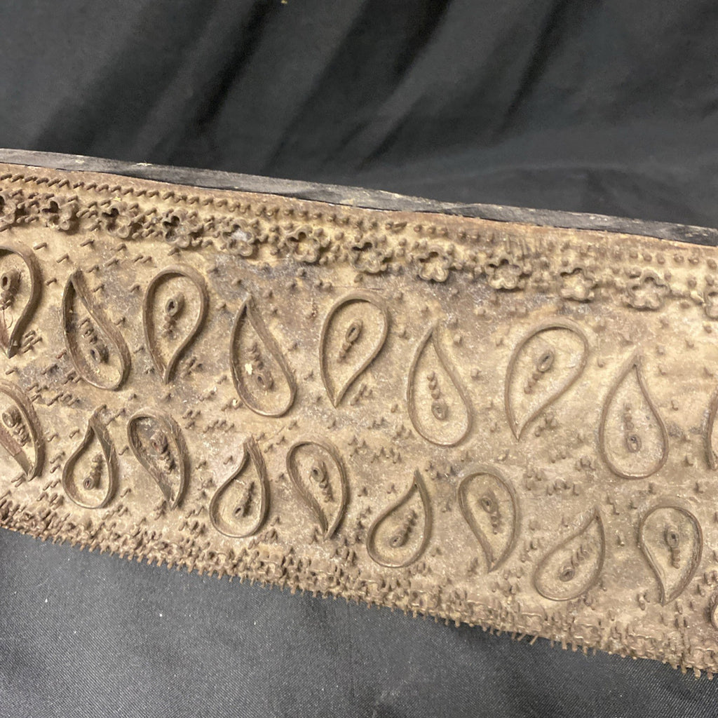 Antique Textile / Wallpaper Printing Block Large Metal Pattern - (1025)