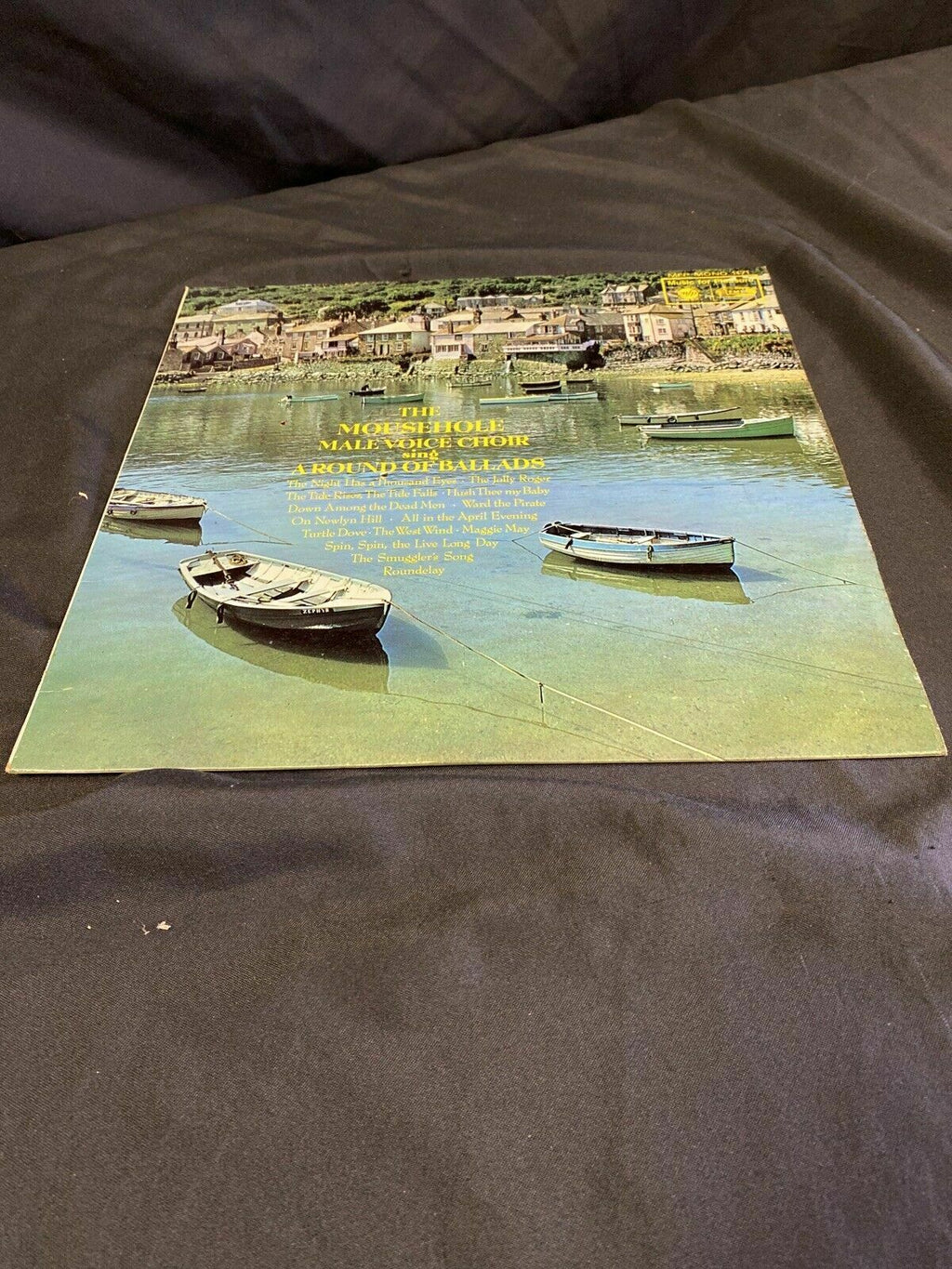 MOUSEHOLE - The Male Voice Choir sing a round of ballads - VINYL Record (7130)