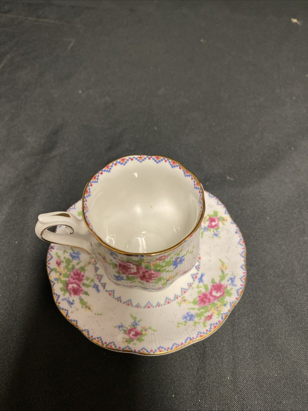 Royal Albert Bone China Petit Point RD778676 Tea Cup & Saucer - (1759)