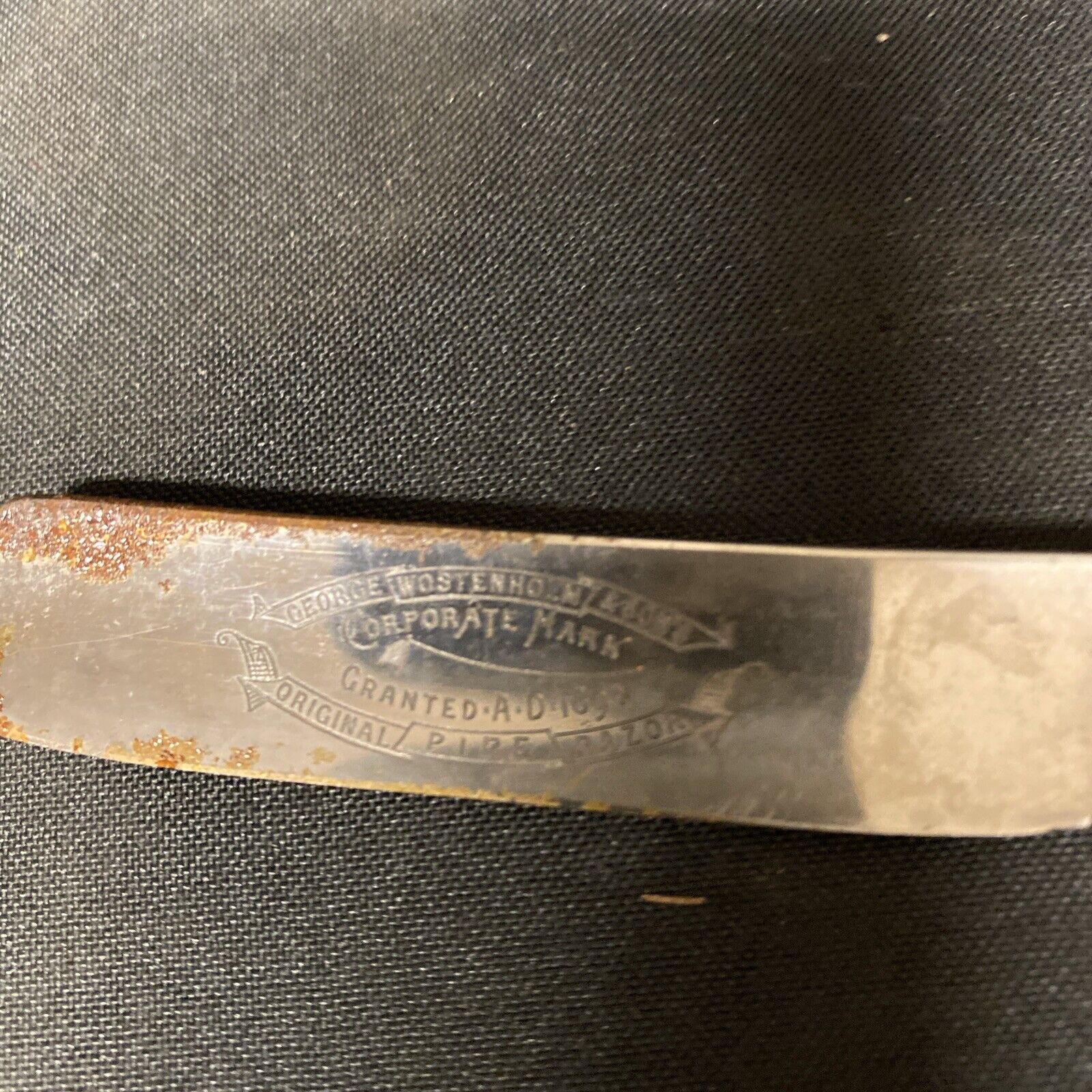 G Wostenholm & Son "Original Pipe Razor" Straight Razor, Etched Boxed - (5371)