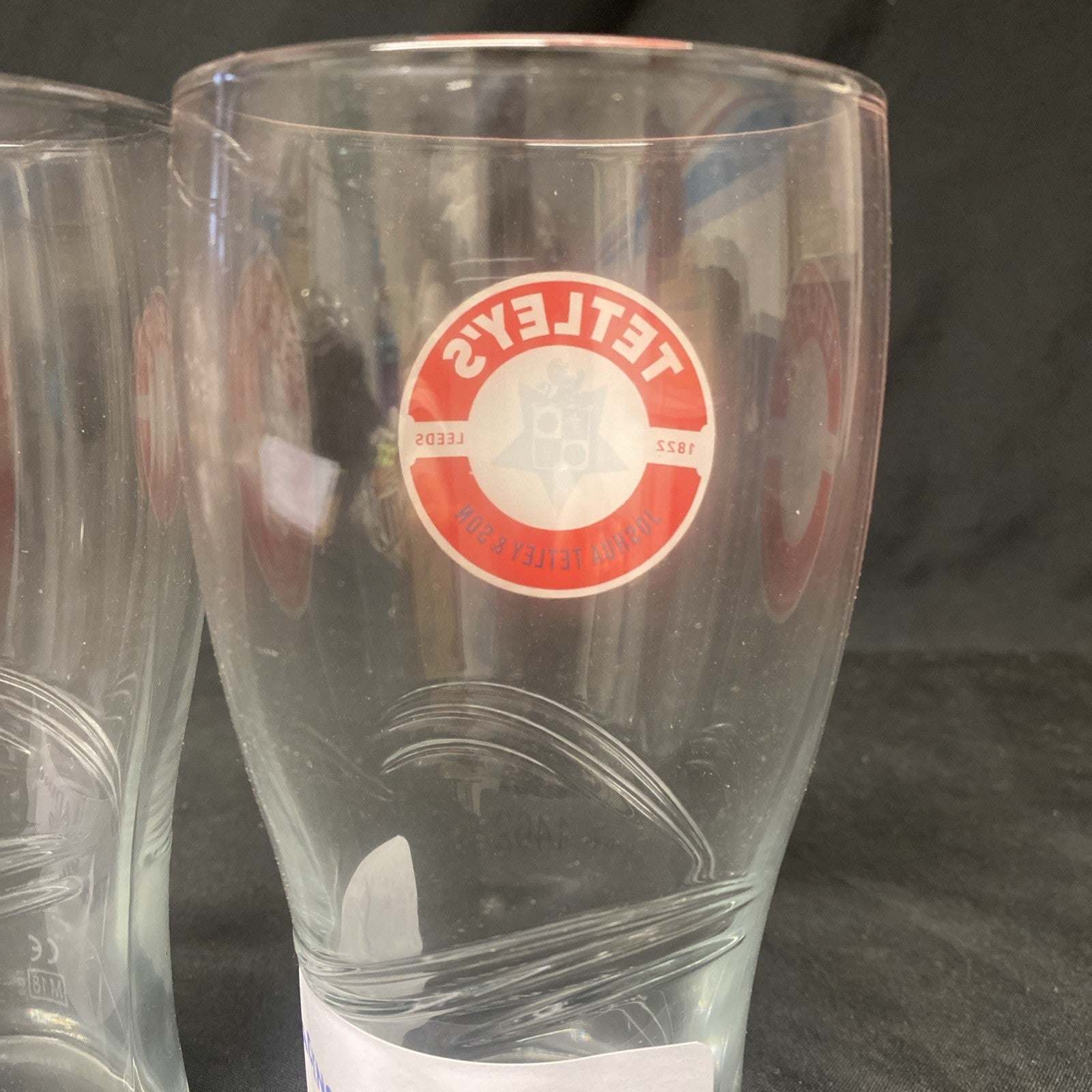 2X Tetley's of Leeds pint Glass Drinks Home Bar Pub Party (1462)