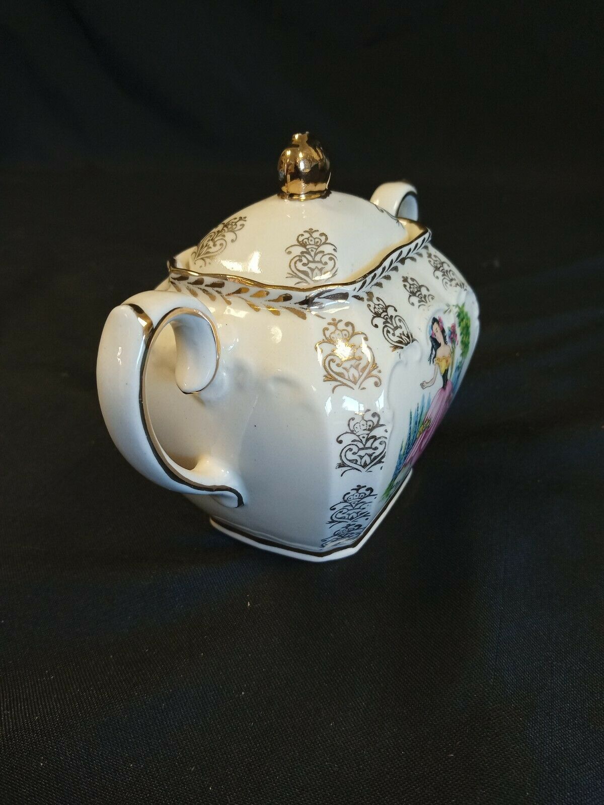 Vintage Sadler Sugar Pot  DAINTY MISS Gilded 9.5cm Tall - (7893)