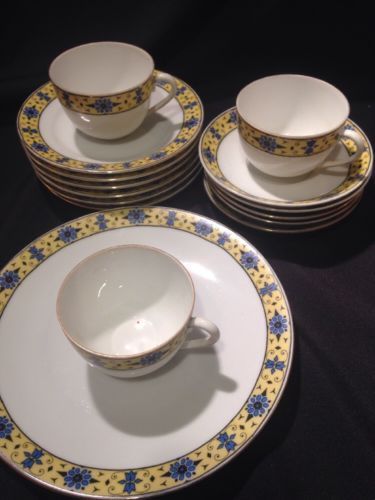 Victoria China Czechoslovakia Hand Painted Pattern 202 - 15 Pcs Yellow (1502)