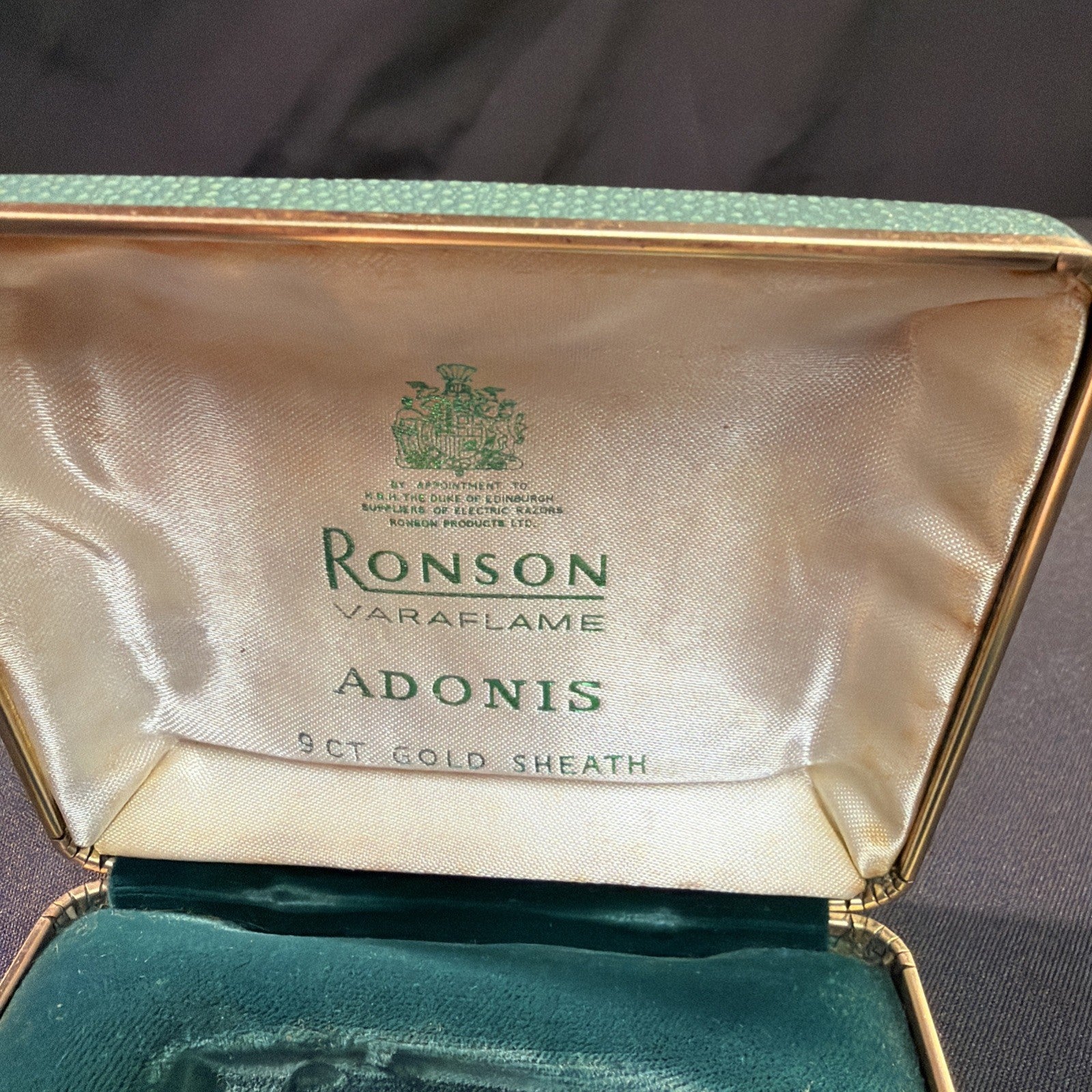 Ronson Varaflame Adonis 9ct Gold Sheath Lighter, box and cloth - (1999)