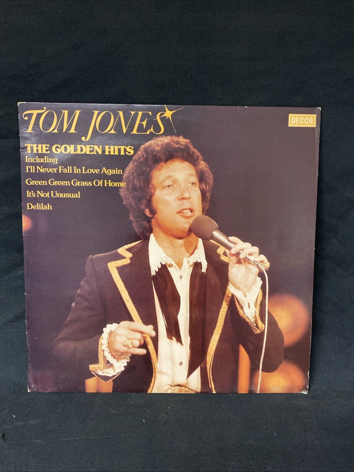 VINYL RECORD - Tom Jones - The Golden Years Excellent Cond KTBC2 -(5672)