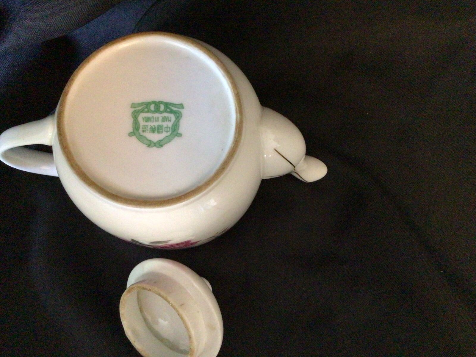 Teapot Collectors Small Ceramic Vintage 9cm Chinese Style - (8374)