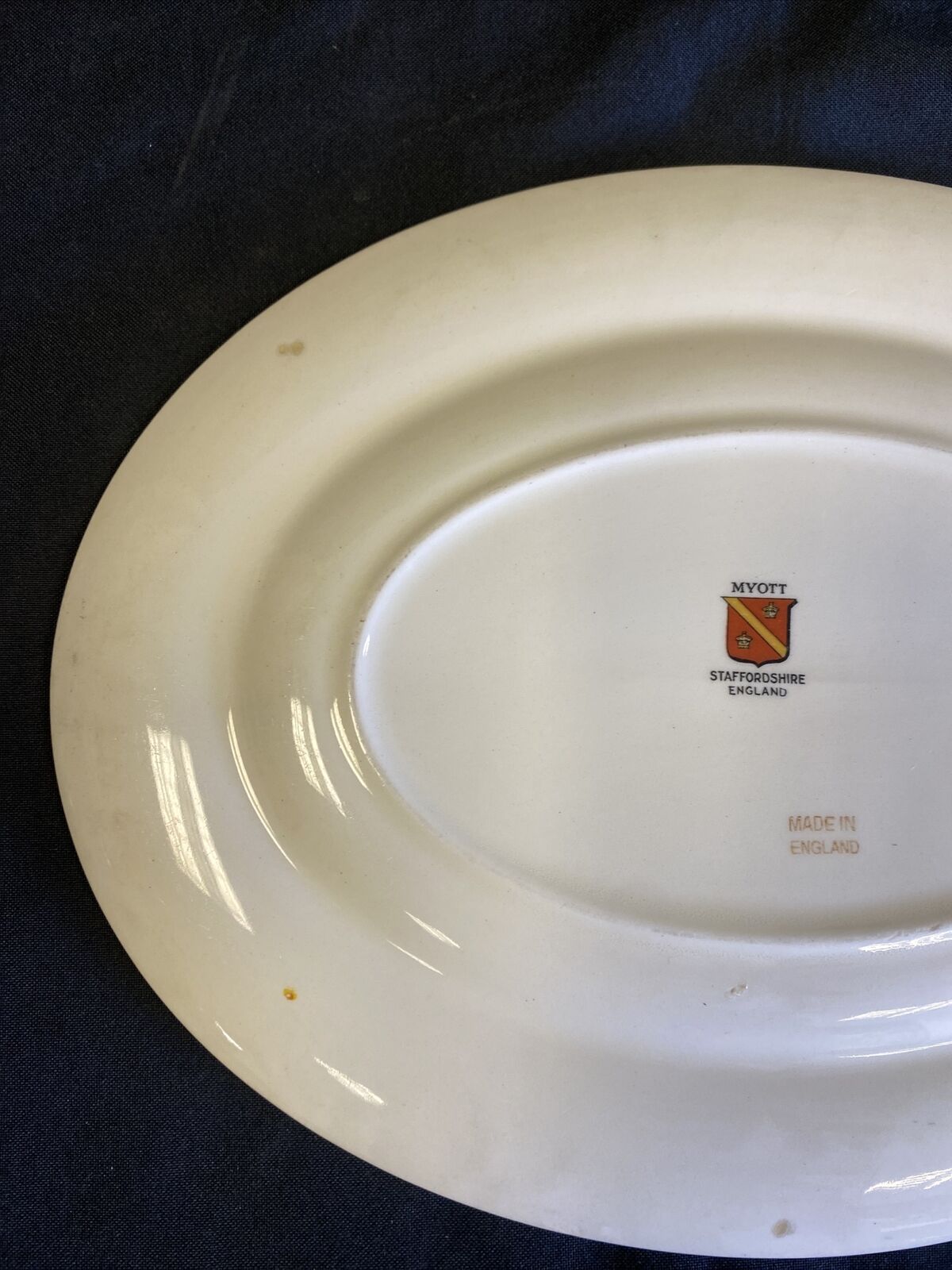 MYOTT Vary rare Art Deco Oval Plate 26cm across with a superb design - (7567)