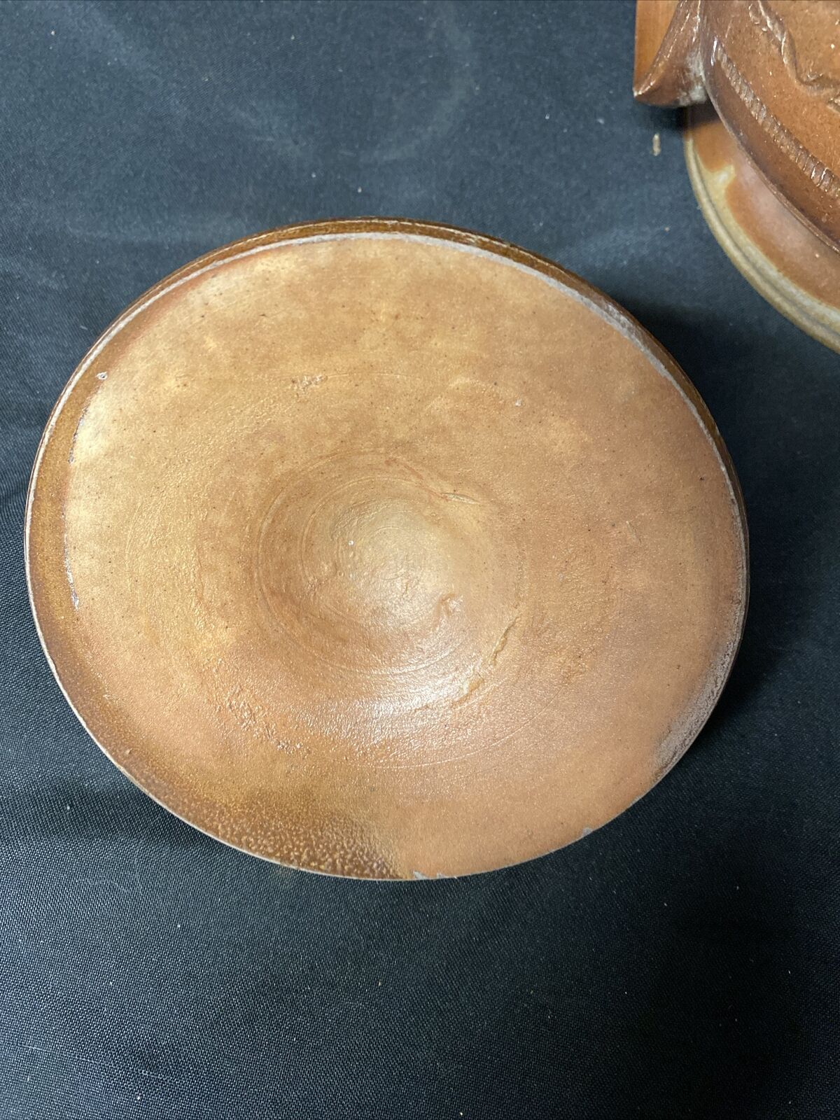 Vintage Salt Glazed Stoneware pot & lid nice condition for use or display (5034)