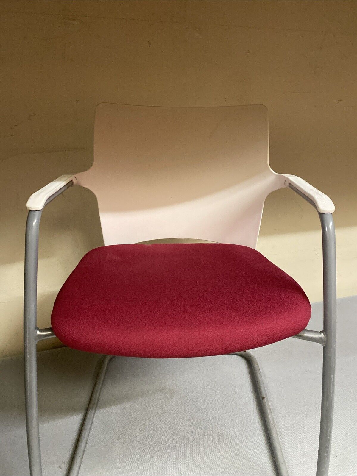 CHAIR Connection branded Cantilever - Designer Diablo, Office Reception (5643)