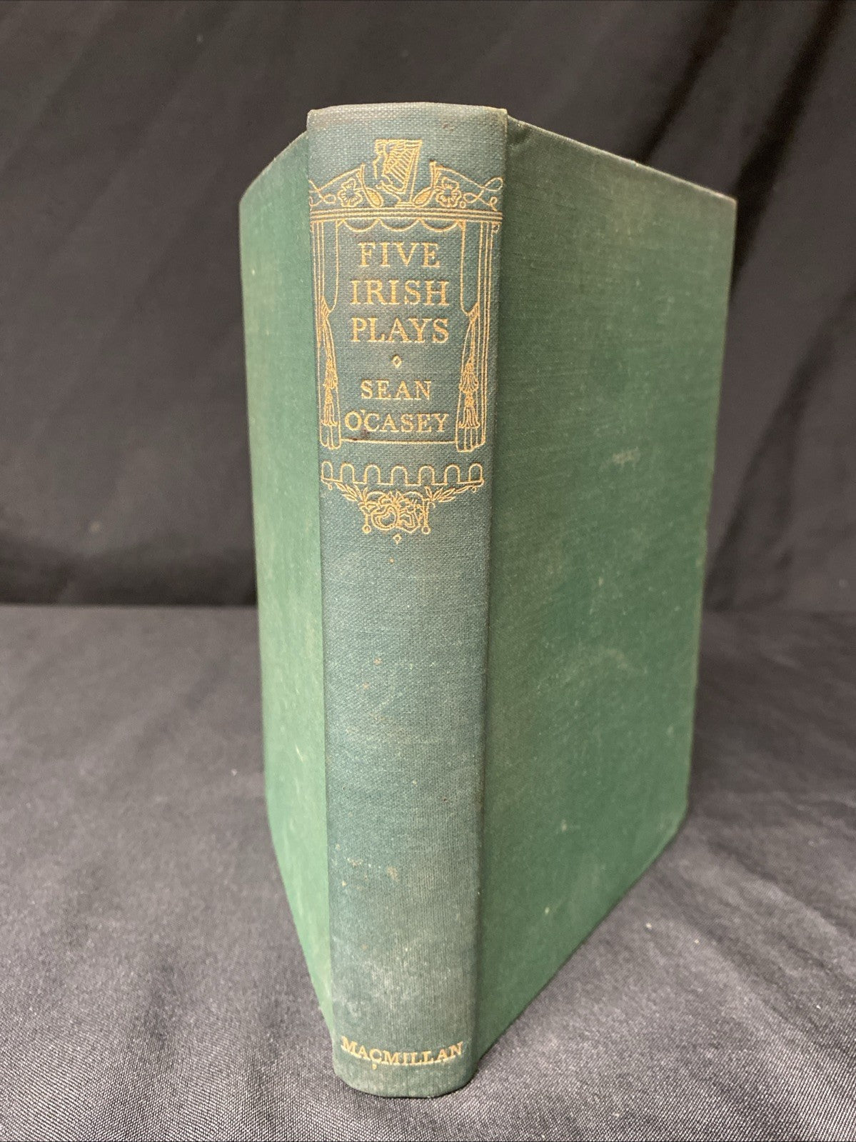 Book - 5 irish Plays - Sean O'Casey - 1940 - (1504)