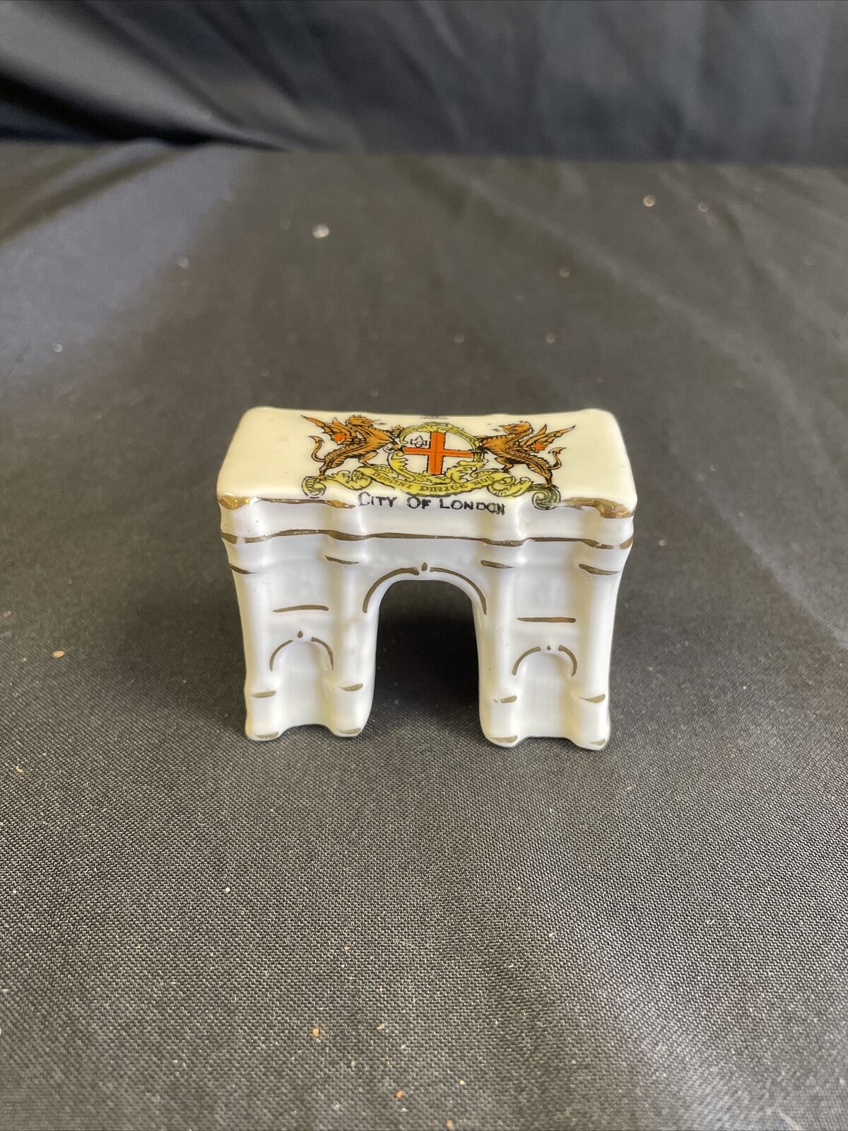 WW1 Botolph JW & Co coronet ware Marble Arch - (8129)