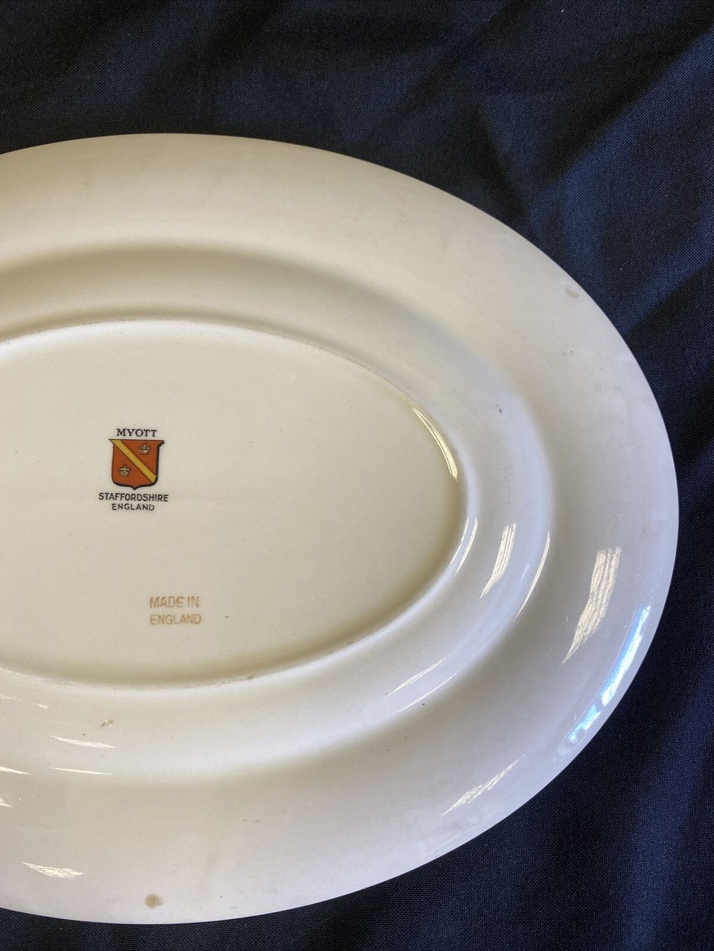 MYOTT Vary rare Art Deco Oval Plate 26cm across with a superb design - (7567)