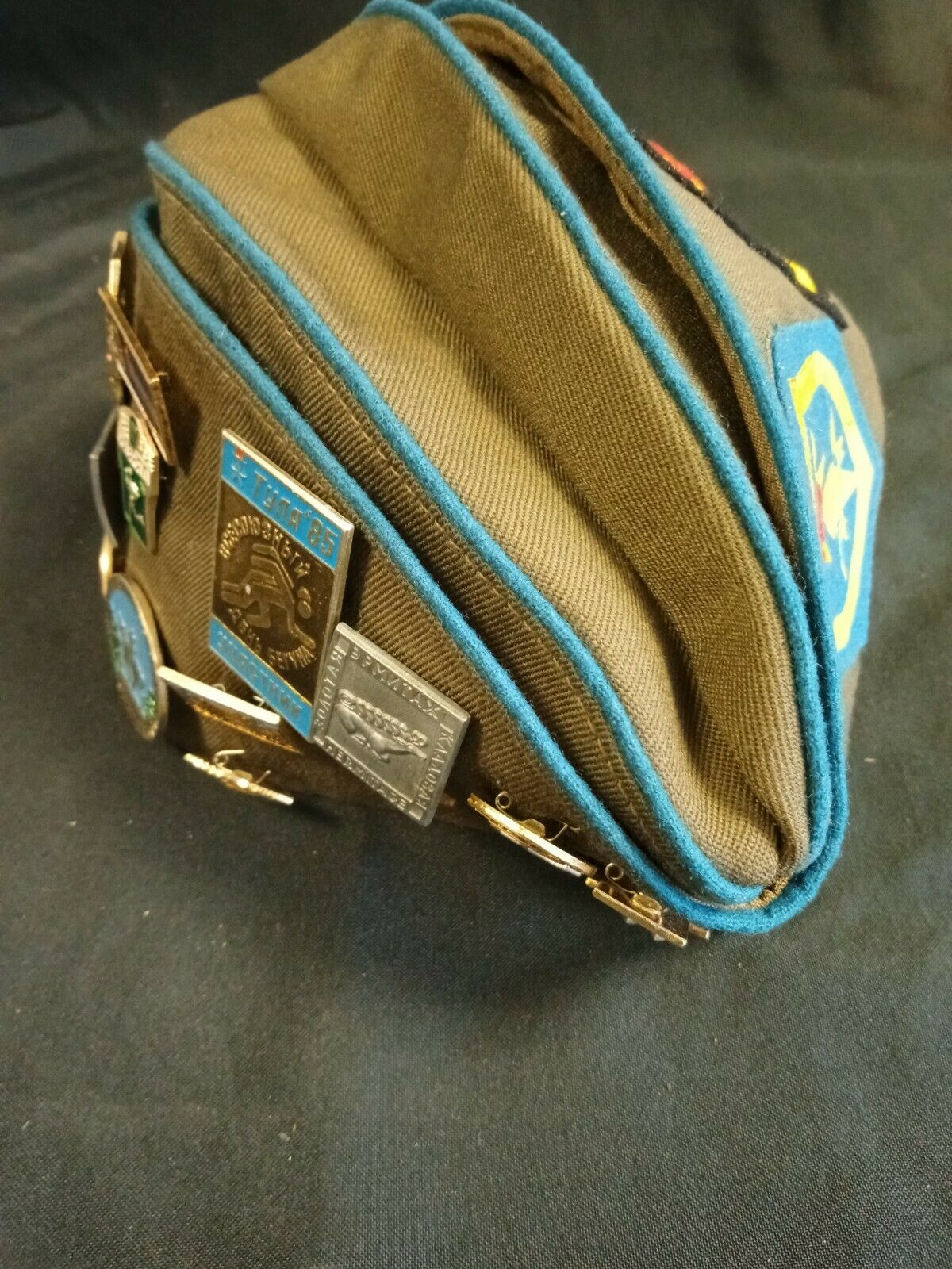 RUSSIAN Pilotka Flat Hat with 24 Pin badges & 3 fabric patches Military - (7968)