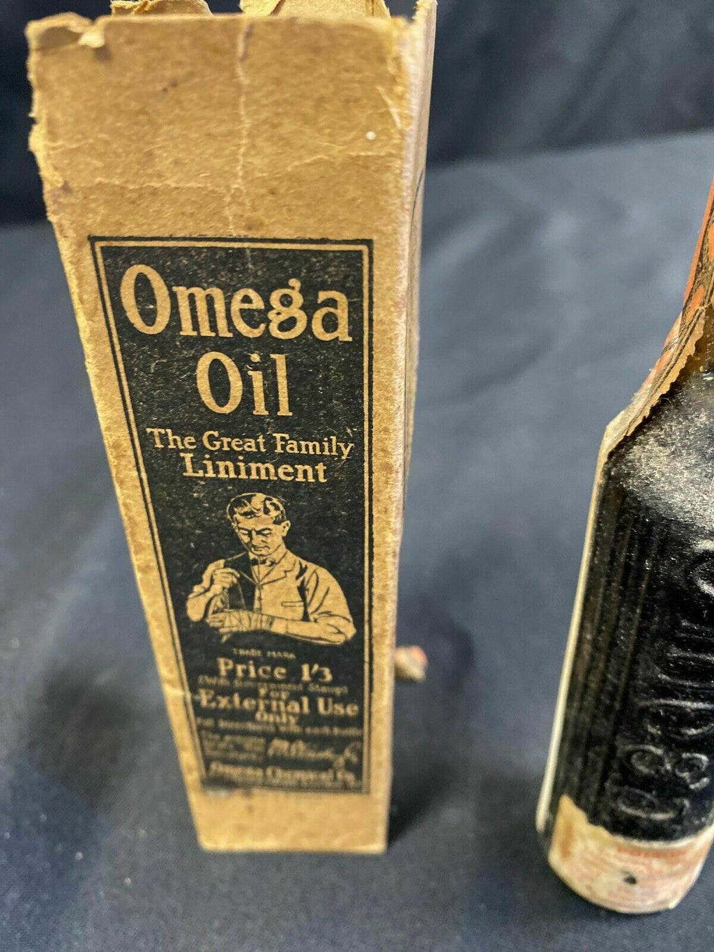 Antique Poison Medicine Bottle Full sealed ->100 yrs.  OMEGA OIL - London -(6602