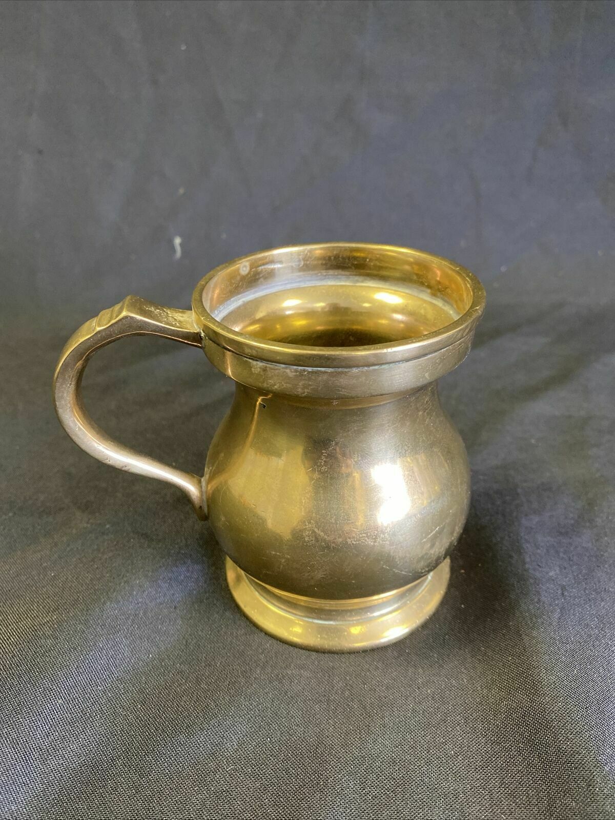 Solid Brass Victorian Antique Pub Measure stamped ER King Edward 1/2 Pint (6471)