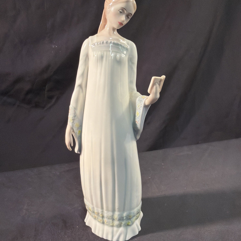 Royal Doulton Reflections "Secret Moment" #3106  30cm Tall Ex. Cond. - (2077) 