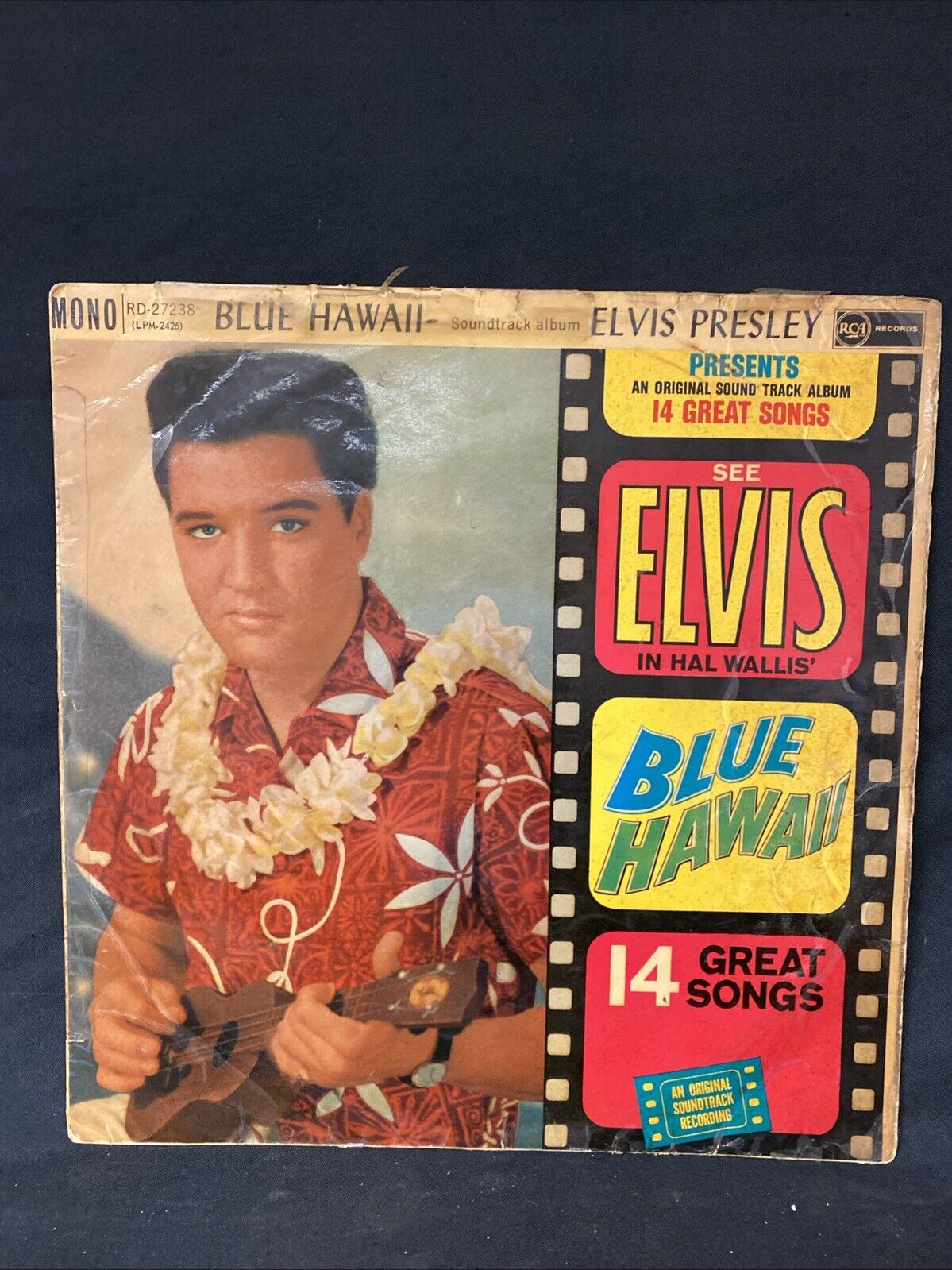 VINYL RECORD - Elvis Presley BLUE HAWAII 1961 album RCA Black Label -(5655)