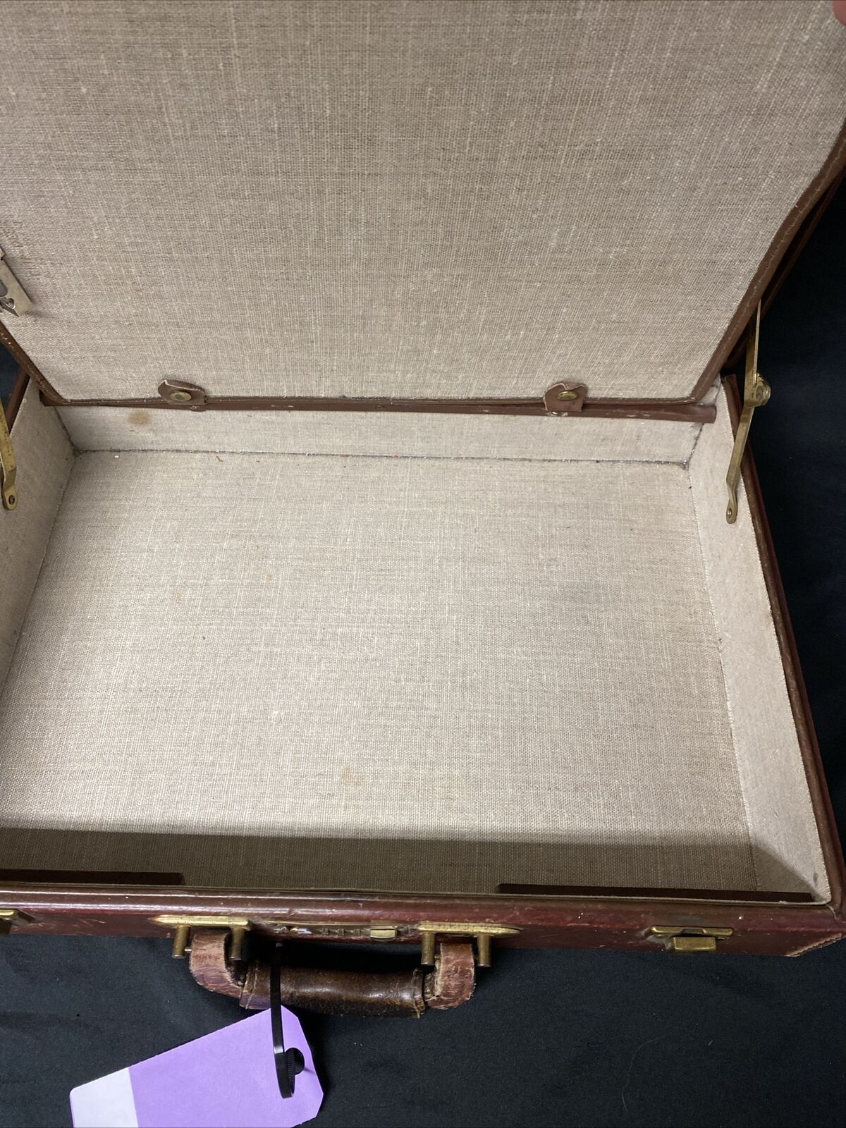 VINTAGE - KANGORA Wear Best RARE Leather Briefcase +Removable Attache - (8997)
