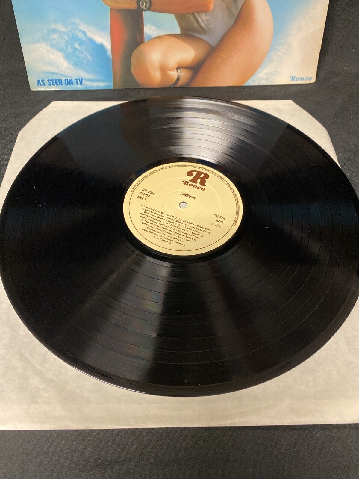 VINYL RECORD - Sunburn - Film soundtrack 22 Disco Hits 1980 - (5692)