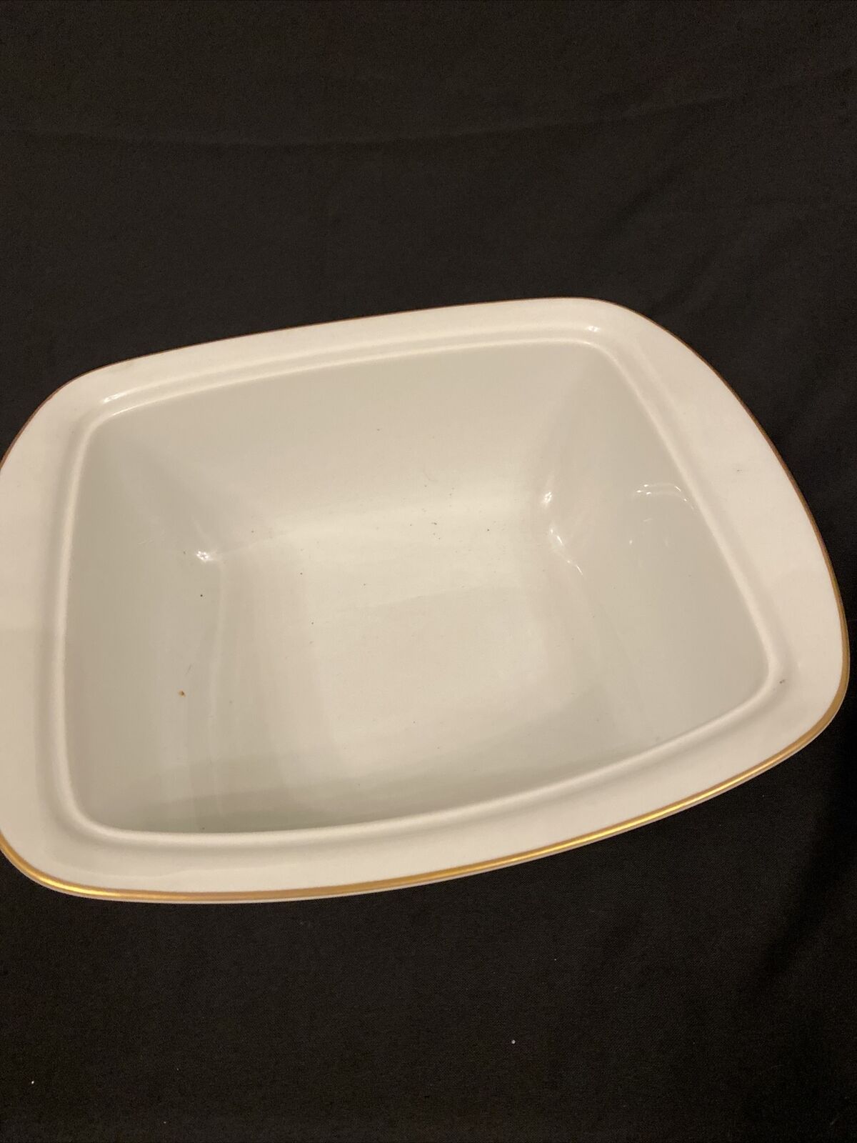 Royal Worcester Fine Porcelain Casserole serving dish With Lid Unused - (8559)