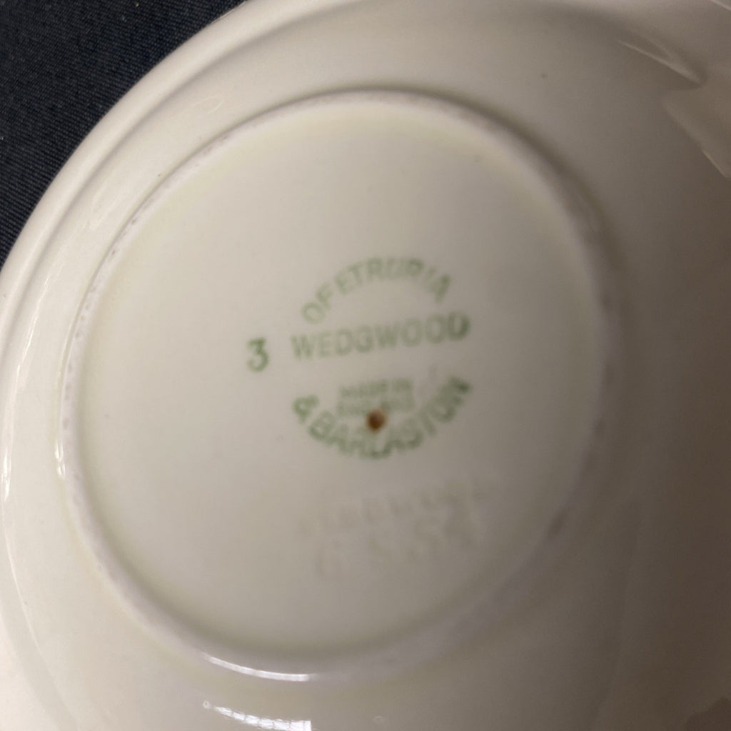 Wedgwood 5462 Red and Gold Band L'Epicure Two Cups & Saucers - (1713)