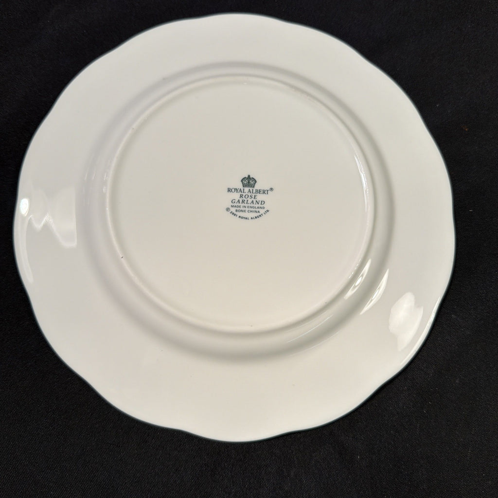 Royal Albert Rose Garland 2001 - 21cm Plate Mint as New cond  -(2069)