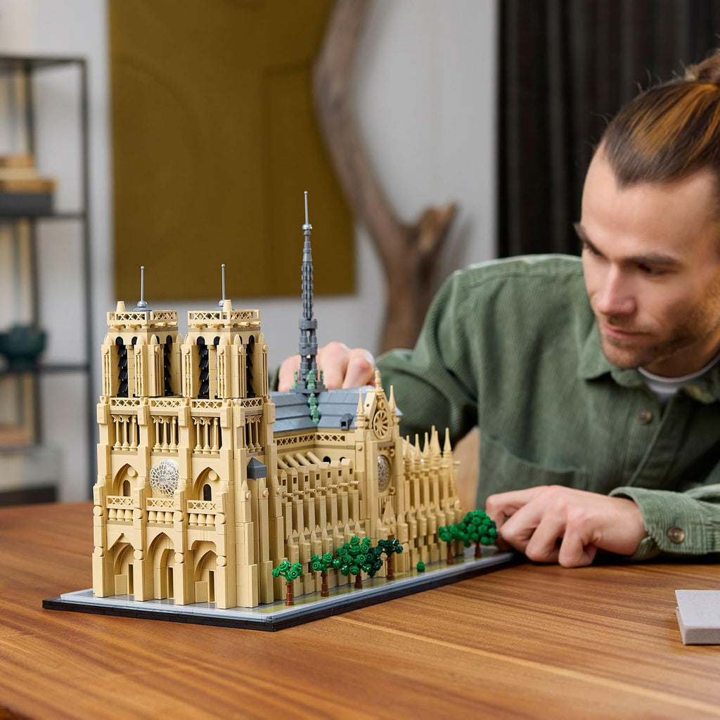 LEGO Architecture - Notre-Dame De Paris - 21061