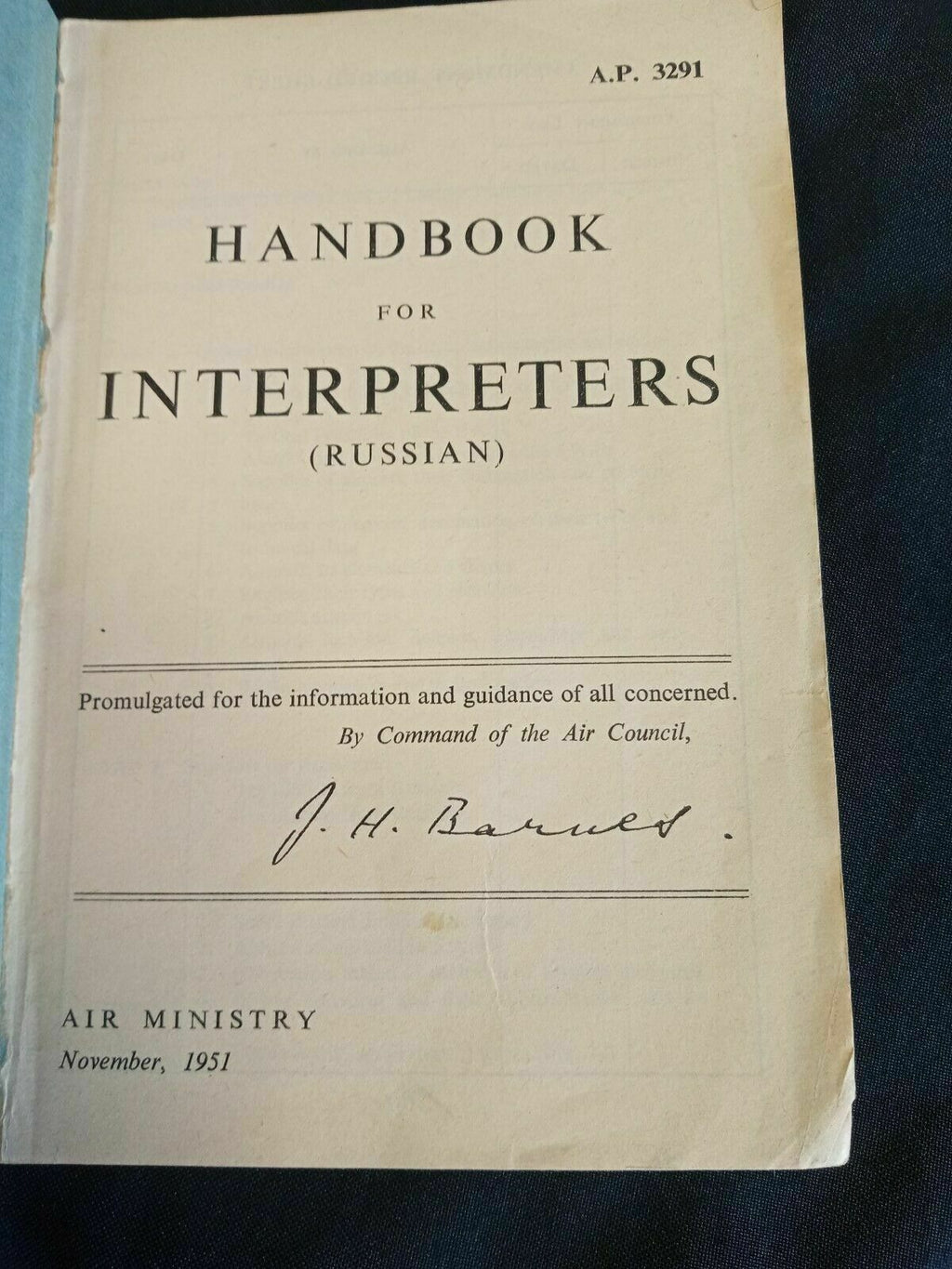 Royal Air Force Air Ministry Handbook for Interpreters RUSSIAN Book 1951 - (7809