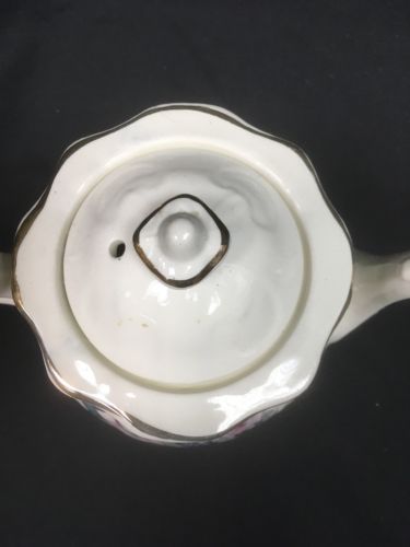 Price & Kensington 1960's White Roses Teapot - (2766)