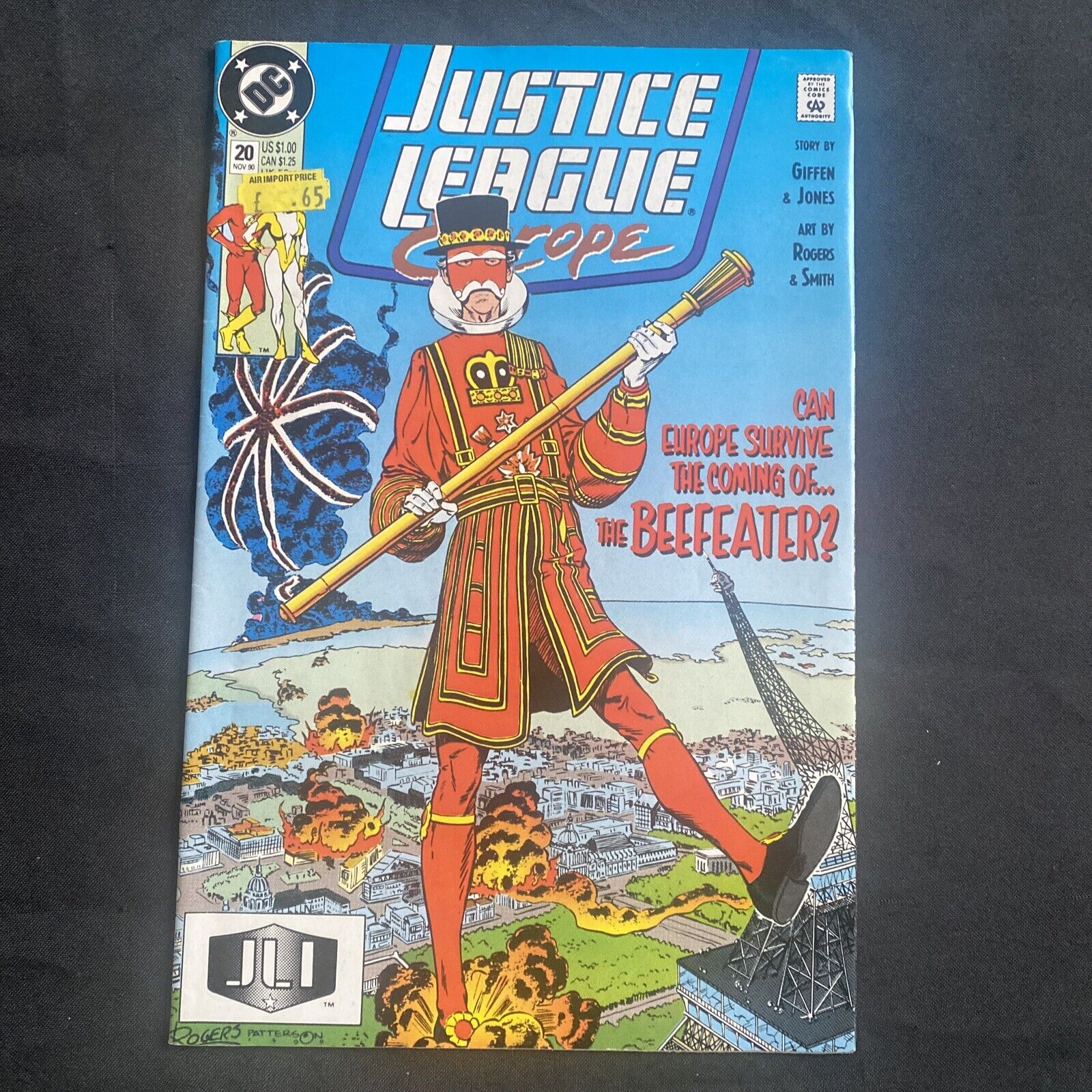 COMIC - DC Comics Justice League EUROPE - Nov 1990 - The Beefeater - (8784)