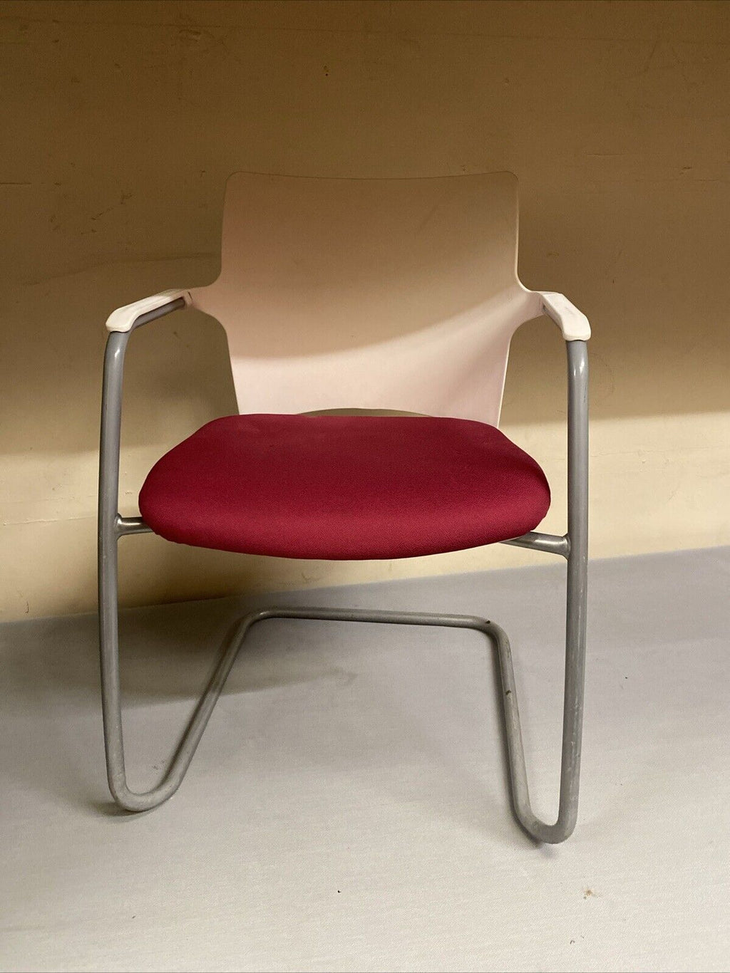 CHAIR Connection branded Cantilever - Designer Diablo, Office Reception (5643)