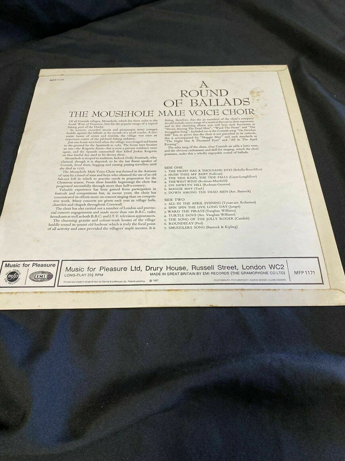 MOUSEHOLE - The Male Voice Choir sing a round of ballads - VINYL Record (7130)