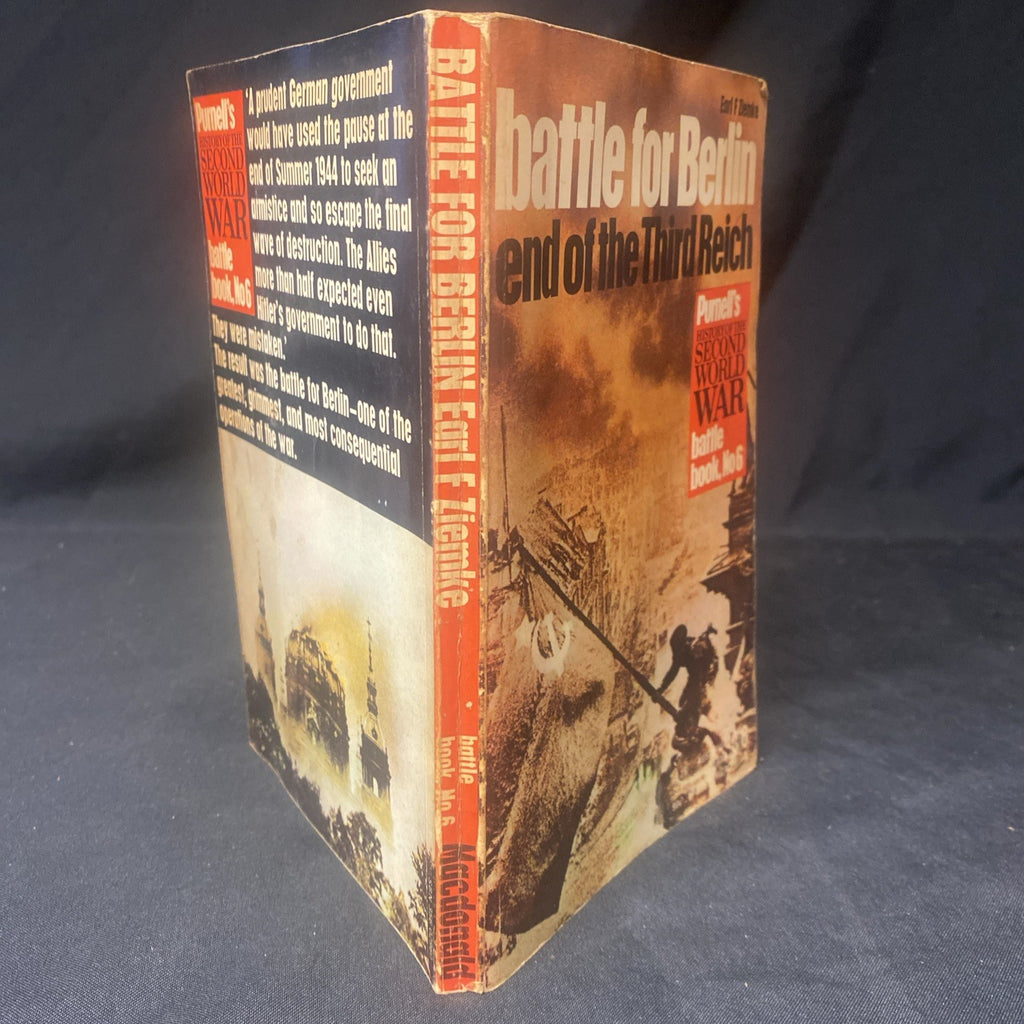 Book - Battle for Berlin end of the Third Reich - 1969 (1529)