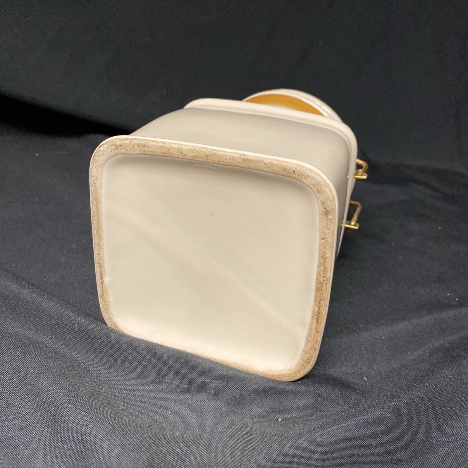 St Bruno tobacco Jar lid rubber seal Liverpool Docks 1996 commemorative - (1751)