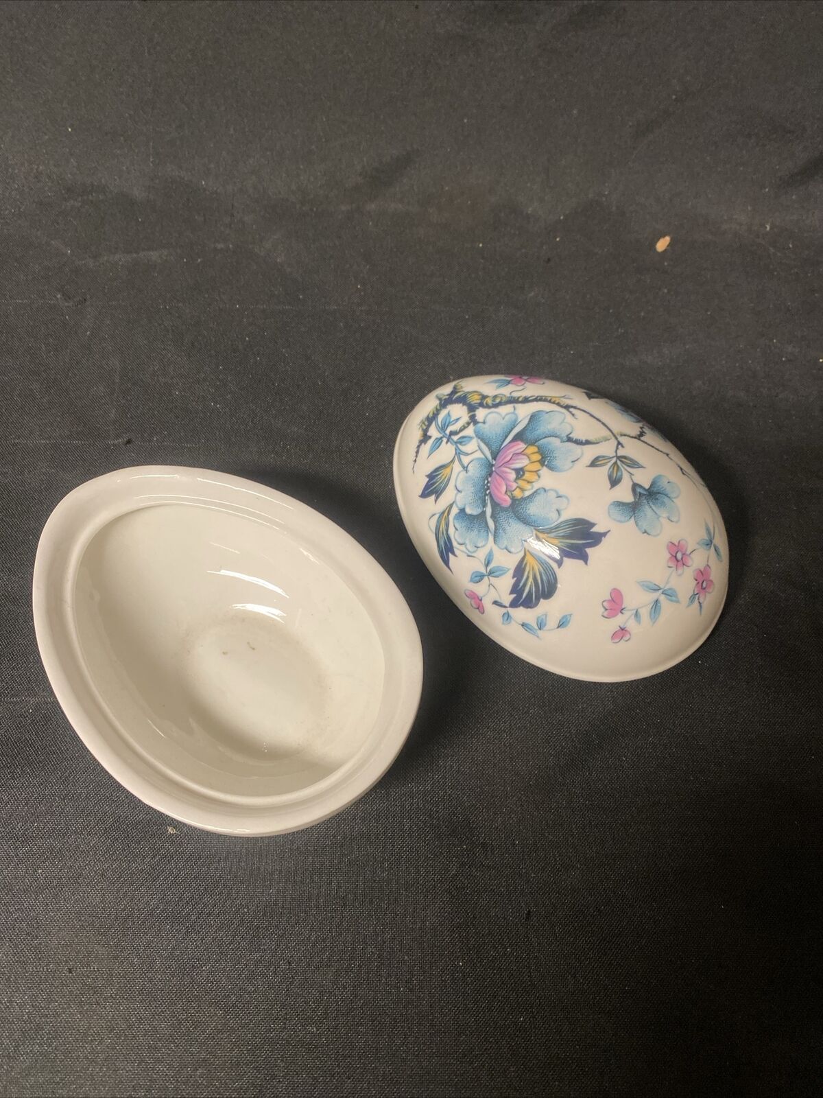 Trinket Box EGG - England China Egg Floral Design - (9198)