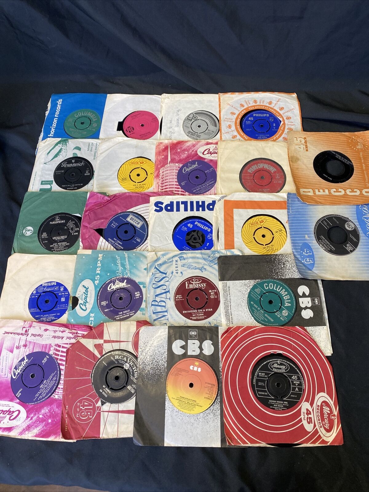 Vintage 1960's to 80's 7" Singles x 21 Acker Bilk Petula Clark Elvis + More (8365