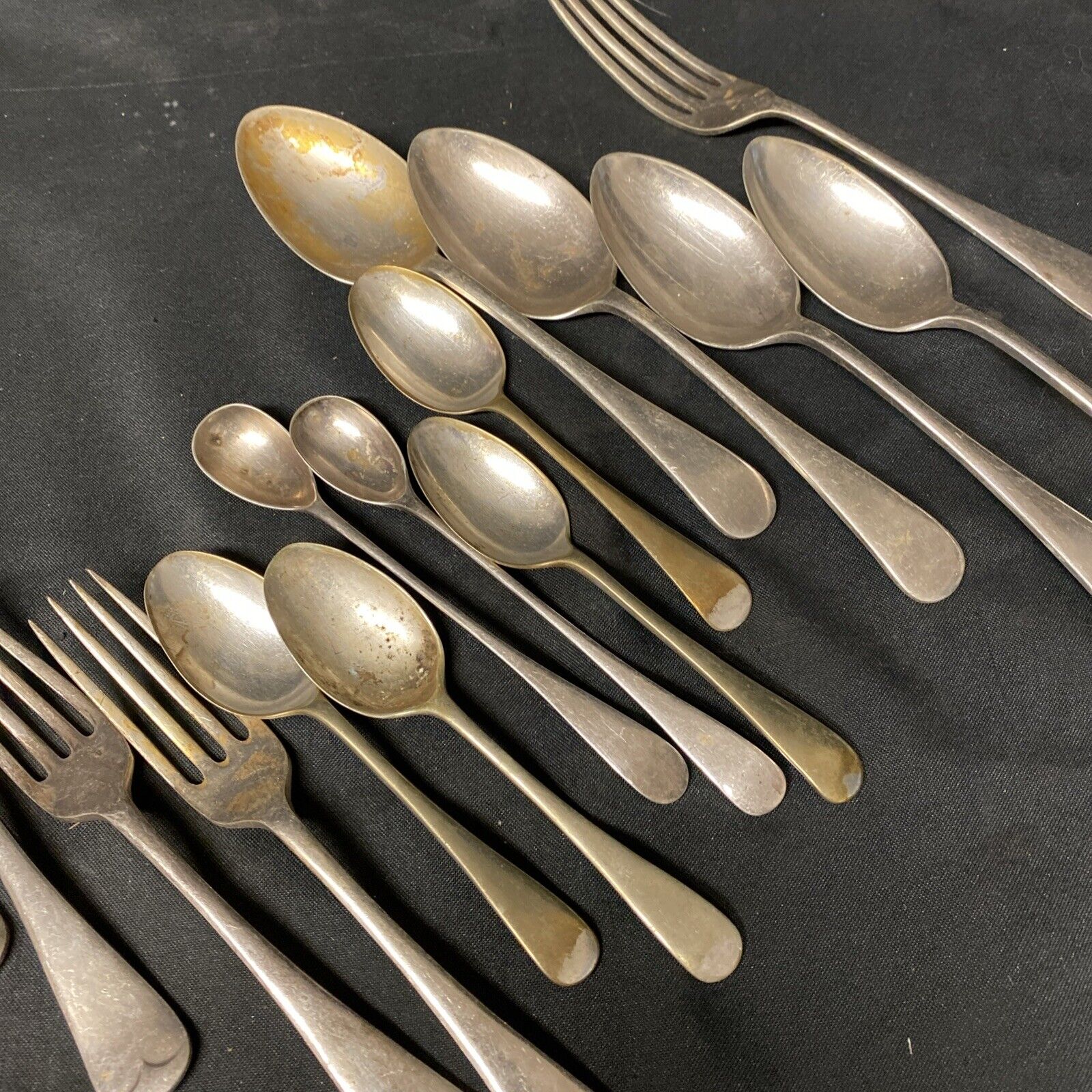 15 Pieces British Plate A1 Grade Silver Plated Vintage Cutlery - (5353)