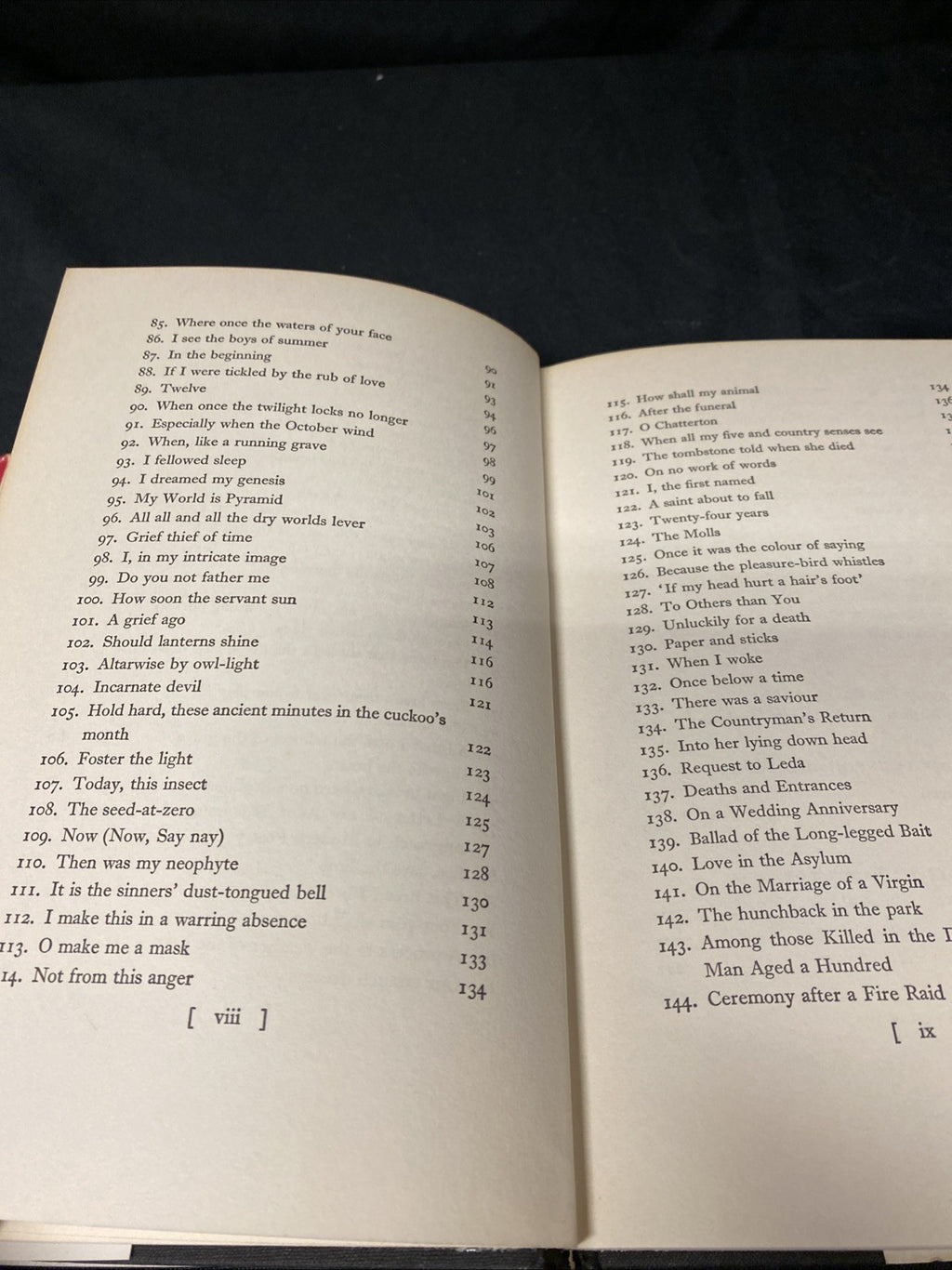 Book - Dylan Thomas  - The Poems - Daniel Jones - 1971 (1512)