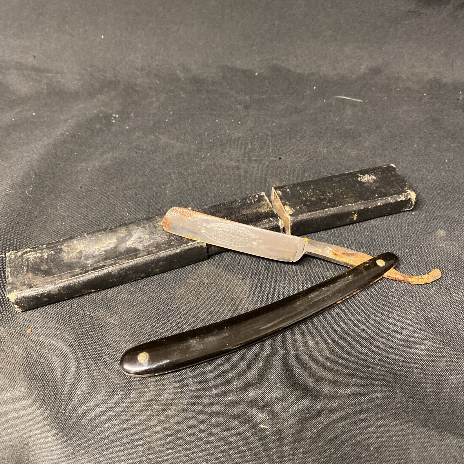 G Wostenholm & Son "Original Pipe Razor" Straight Razor, Etched Boxed - (5371)