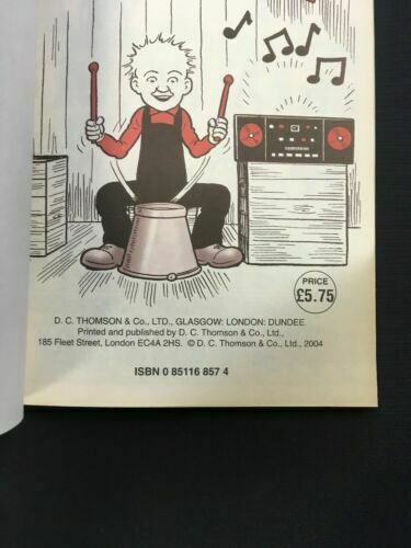 Oor Wullie - Sunday Post Annual 2004 D.C Thompson Book - (7436)