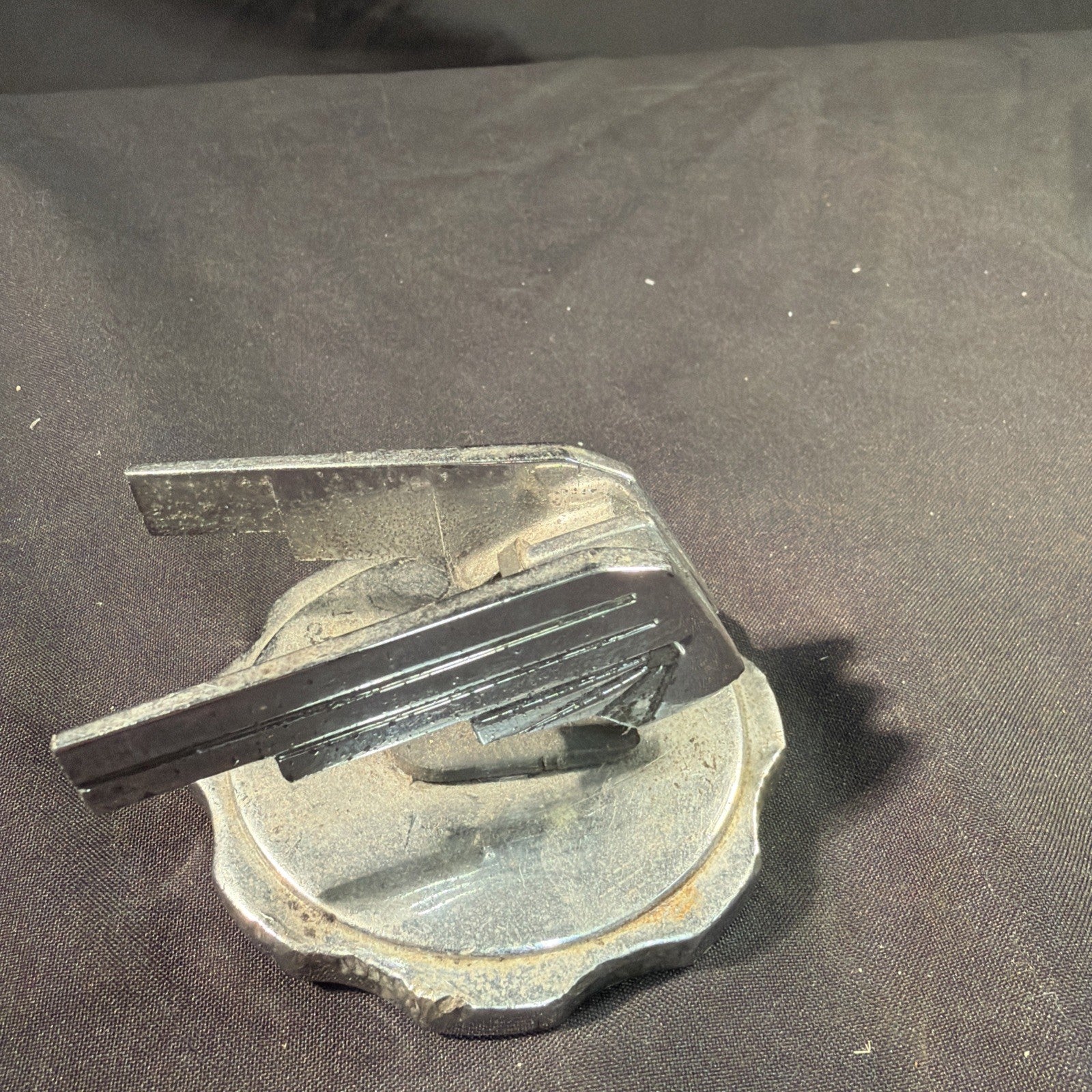 Vintage Wolseley Automobile " Flying W " Radiator Cap/ Hood Ornament Mascot - (2042)