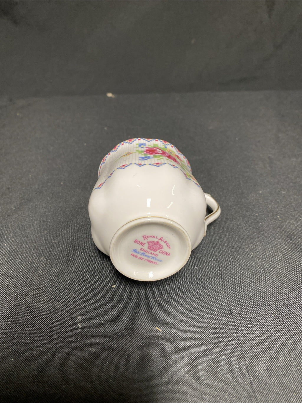 Royal Albert Bone China Petit Point RD778676 Tea Cup - (1763)