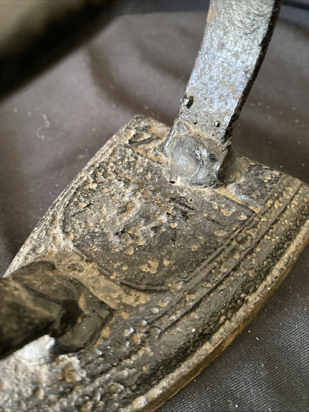 Antique Cast Iron Flat Clothes Iron No 4  Brass Base Doorstop Kitchenalia - (1205)