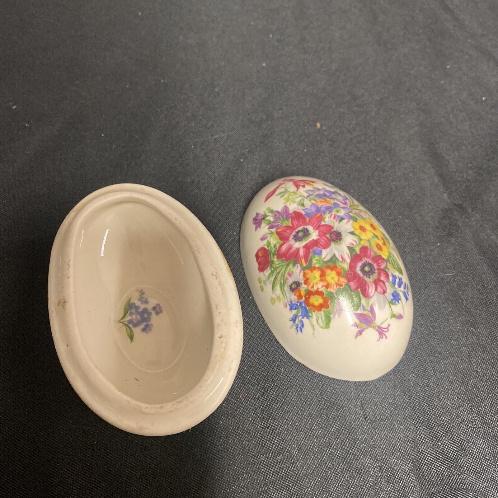 Trinket Box EGG -  England Pottery Floral Design - (9325)