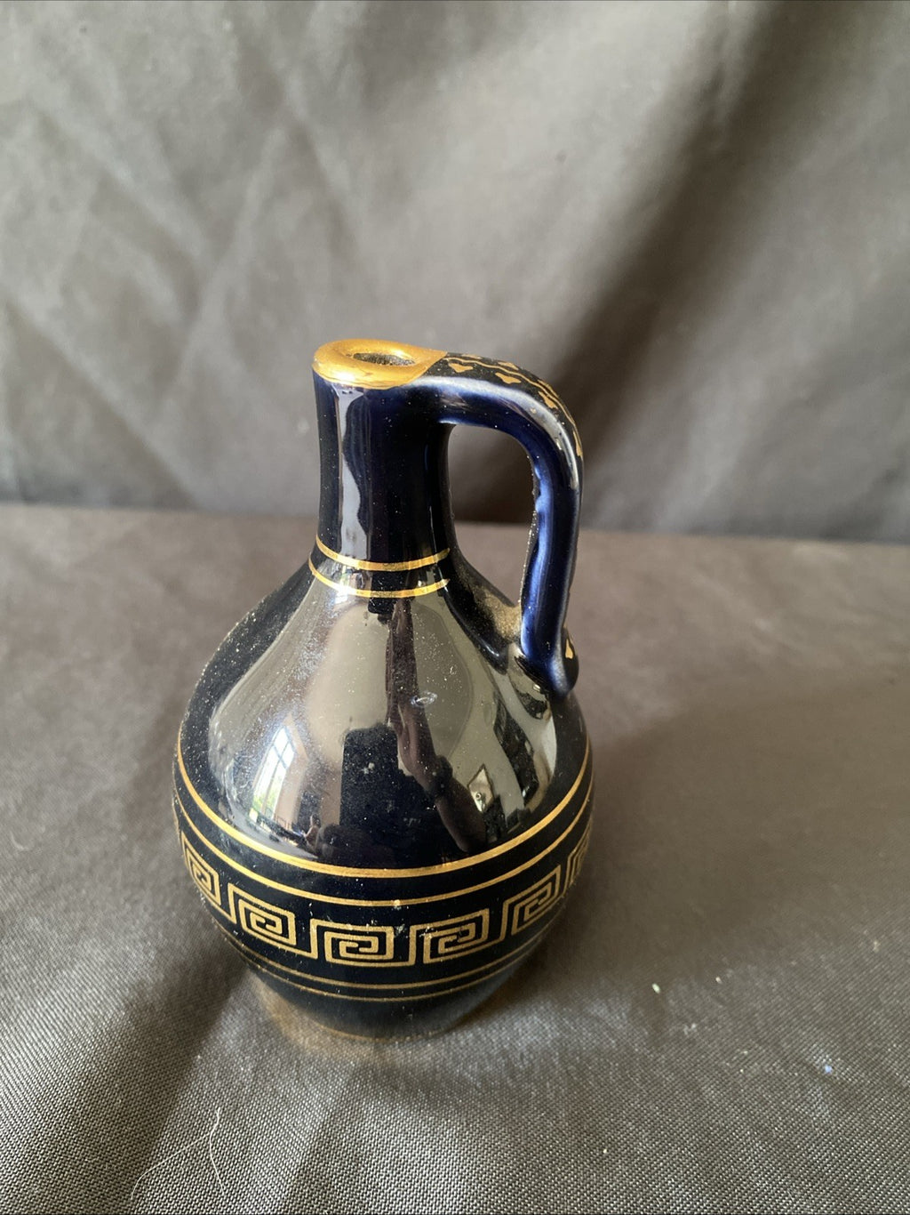 Water Pot / Urn with Handle Made in Greece 24k Gold decoration 11cm tall (5456)